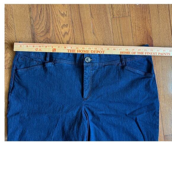 CJ Banks Tummy Control Bermuda Shorts, Dark Wash Denim, size 22W - Picture 6 of 14